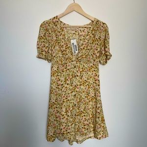Urban Outfitters floral mini dress / multicolor / size S
